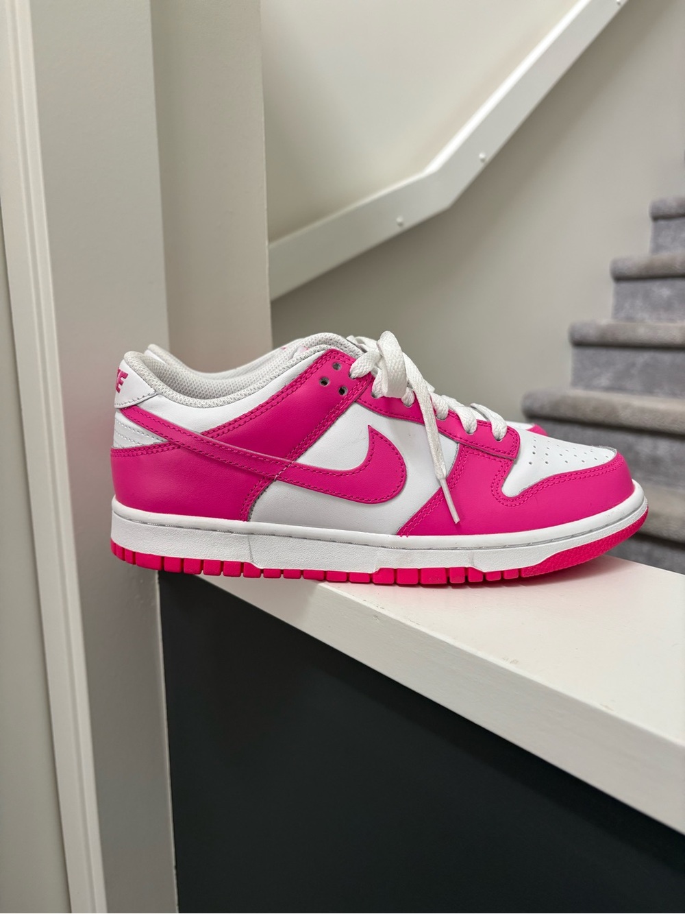 Nike Dunk Low Youth Sneakers - Picture 2 of 4
